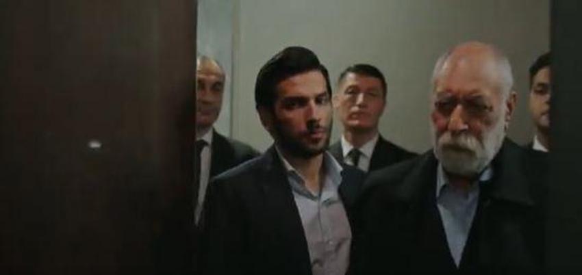 Yalı Çapkını 29. bölüm fragmanı: Halis ve Saffet ağa savaşında Tarık ve Seyran evleniyor!