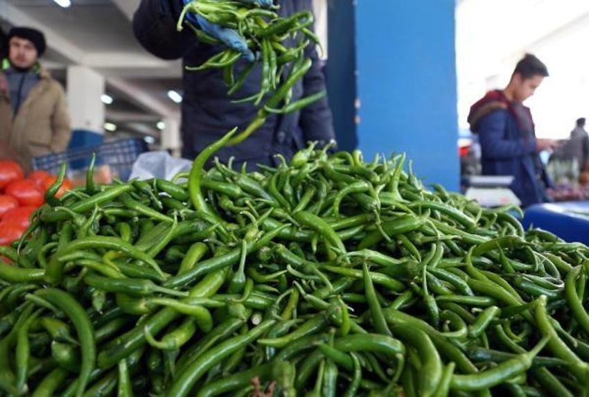 Markette fiyat etiketleri değişti! Soğan, sıvı yağ, biber zirvede