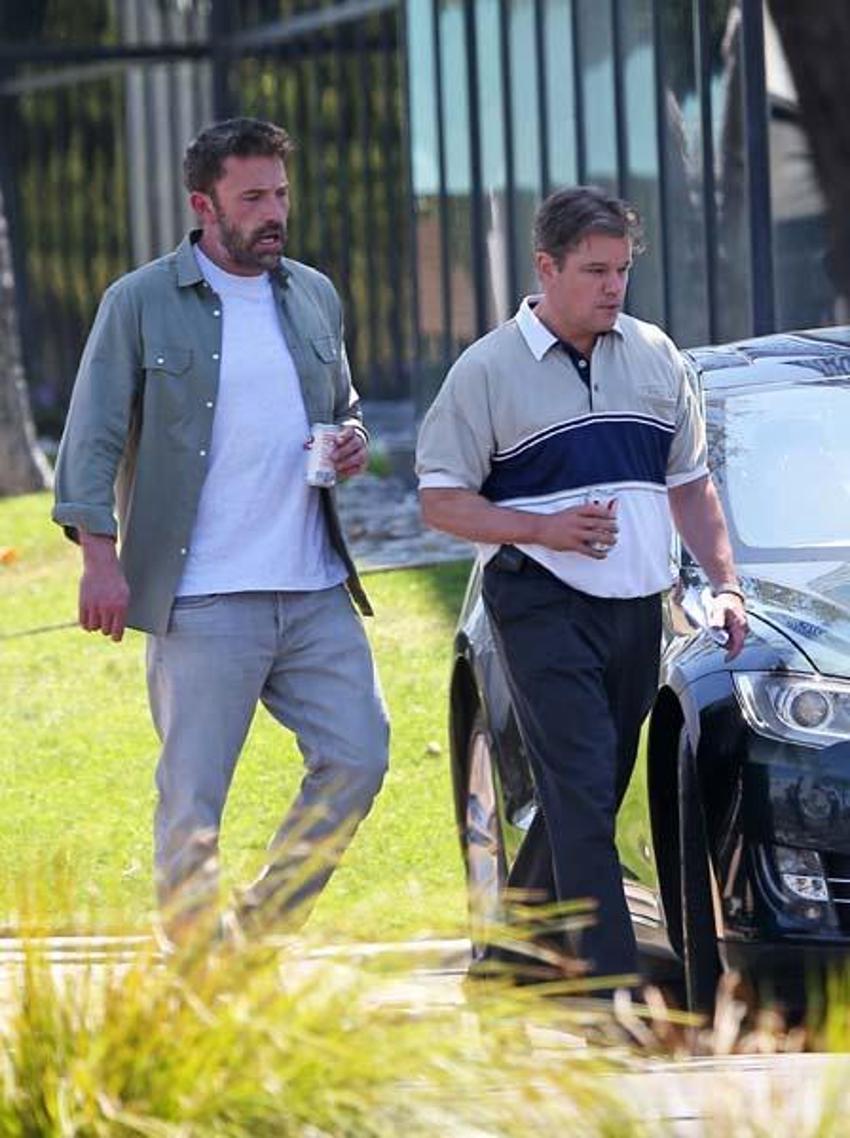 Ünlü oyuncunun evi çöp yığınına dönmüş! Kurtçukların içinde oyun oynarken bulmuşlar