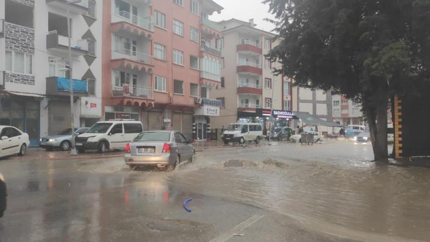 Meteoroloji'den sel uyarısı! Bayram için plan yapanlar dikkat: İller belli oldu