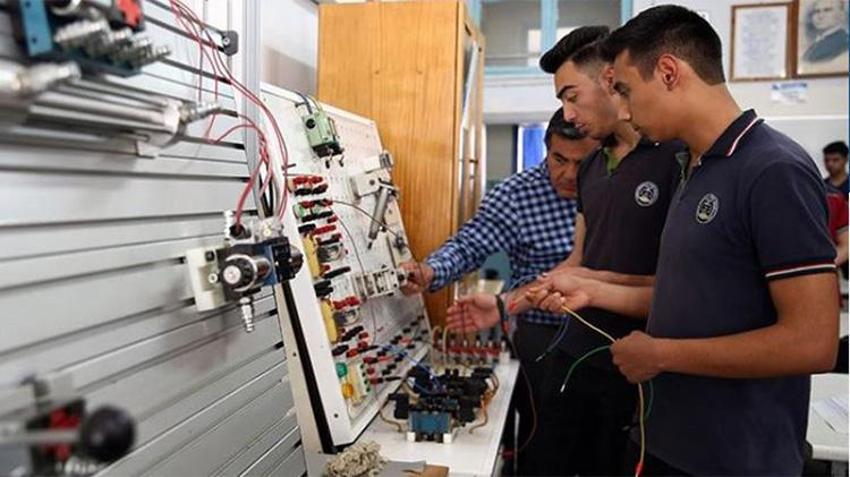 Staj fırsatı! 300 bin genç yararlanacak