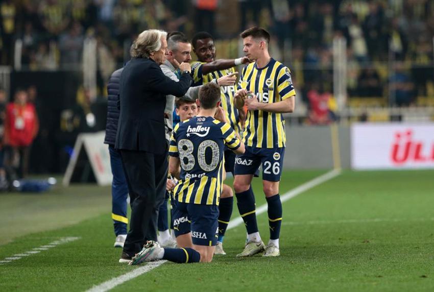 Jorge Jesus'un yerine değil yanına gelecek! Fenerbahçe'de flaş gelişme