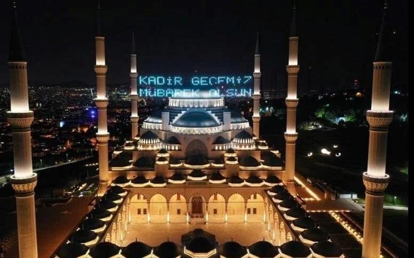 Kadir Gecesi akşam namazından sonra mı başlar? Kadir Gecesi namazı yatsı namazından sonra mı kılınır?