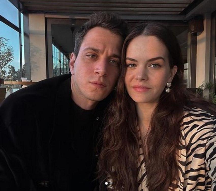 Lara Paşalı'dan romantik paylaşım: 1 ve daha fazlası, sana aşığım