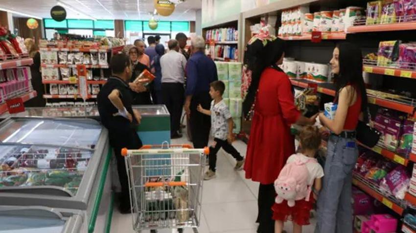 Markette fiyat etiketleri değişti! Soğan, sıvı yağ, biber zirvede