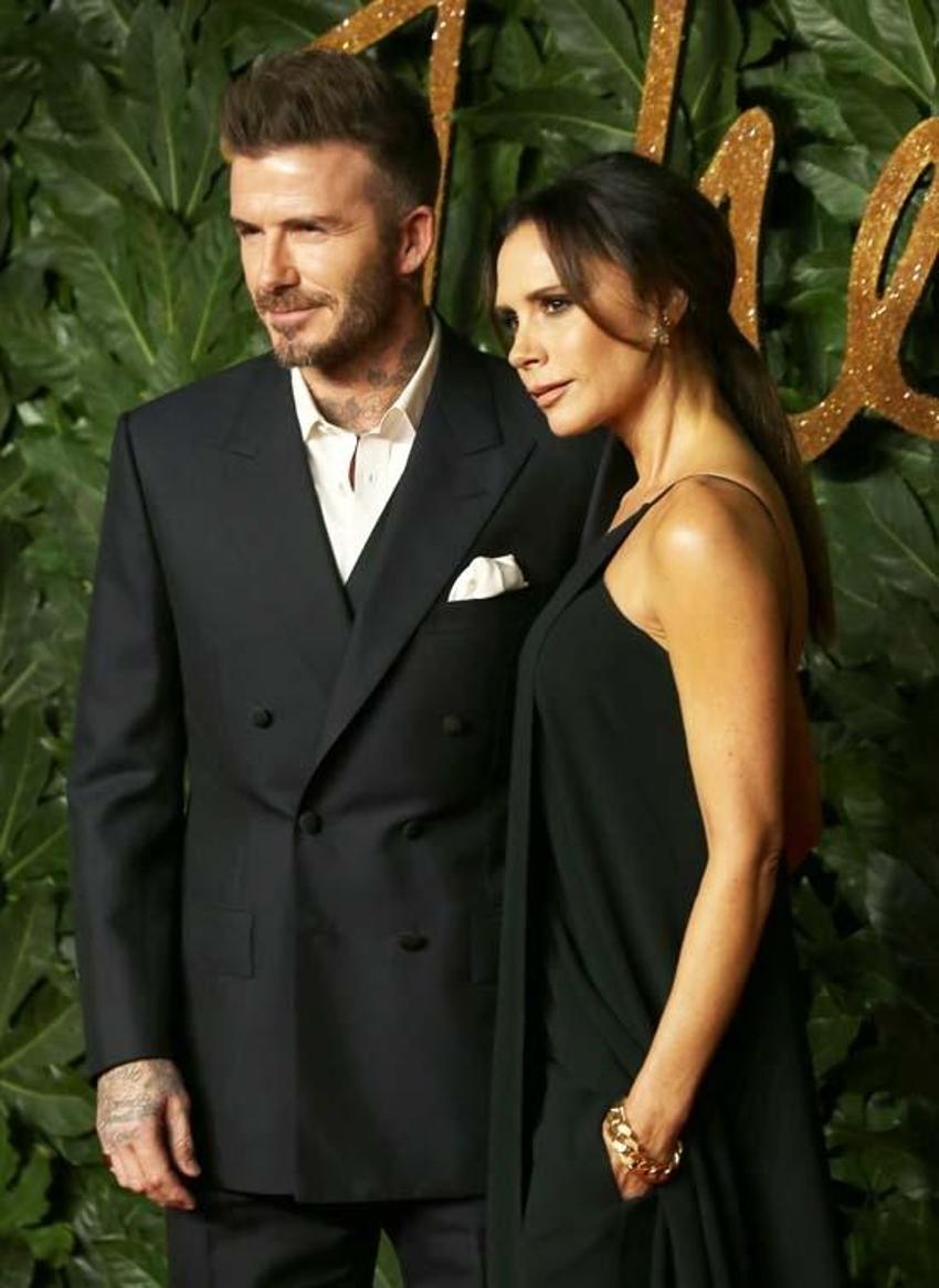 David Beckham eşiyle yıllar önce çekilmiş pozla kutladı: En mükemmel günü hak ediyorsun