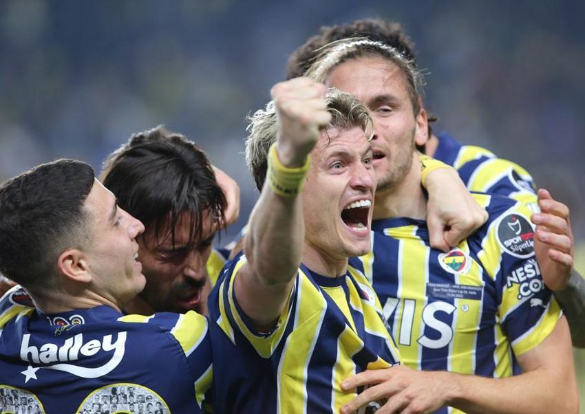 Alexander Sörloth'un kankası Fenerbahçe'ye geliyor! 9 milyon euro gözden çıkarıldı