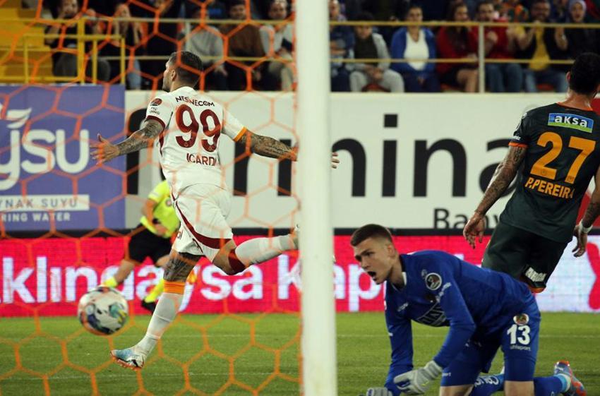 4-1'in ardından Okan Buruk'a tepki: Hayır hocam ya biz bu adamı izlemek istemiyoruz