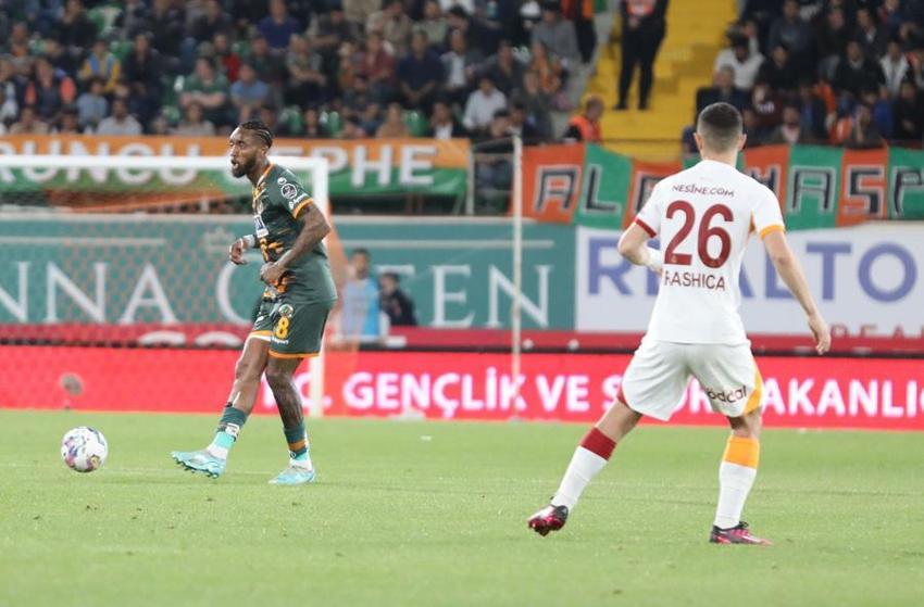 4-1'in ardından Okan Buruk'a tepki: Hayır hocam ya biz bu adamı izlemek istemiyoruz