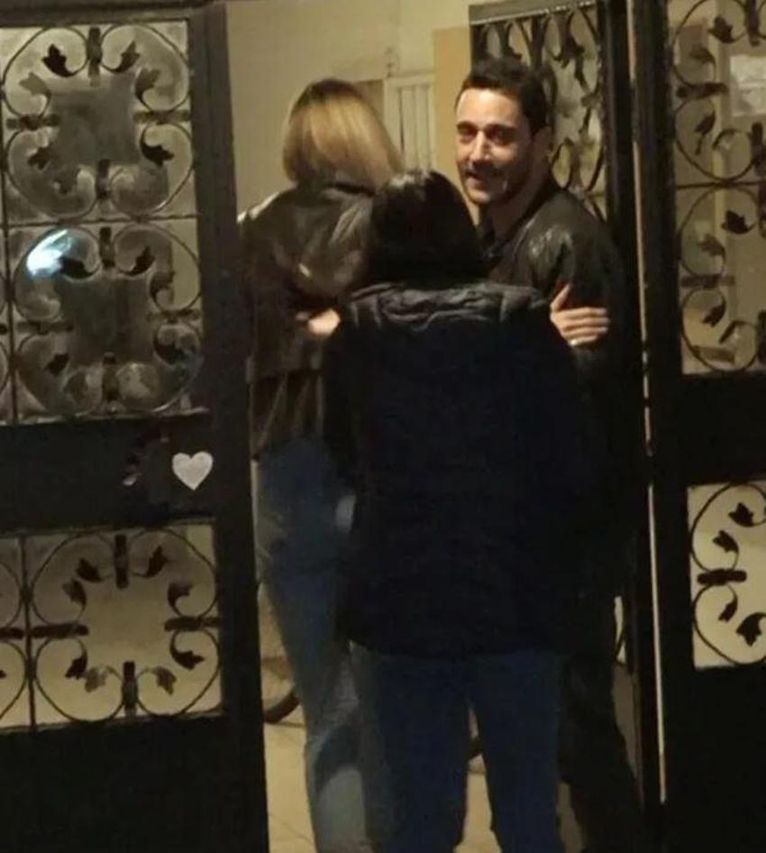 Evlilik sinyali! Çağla Şıkel sevgilisi Nail Gönenli'nin ağzını kapattı