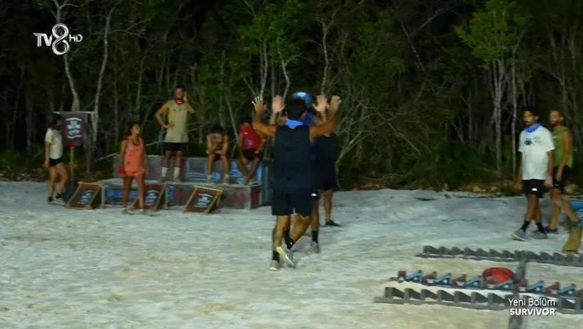 Survivor kim elendi? 21 Nisan Survivor 6'lı eleme potasında kim gitti?