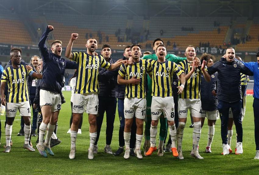 2-1'lik mucizenin ardından Fenerbahçe'de 3 ayrılık: İlk uçakla gönderin bunları