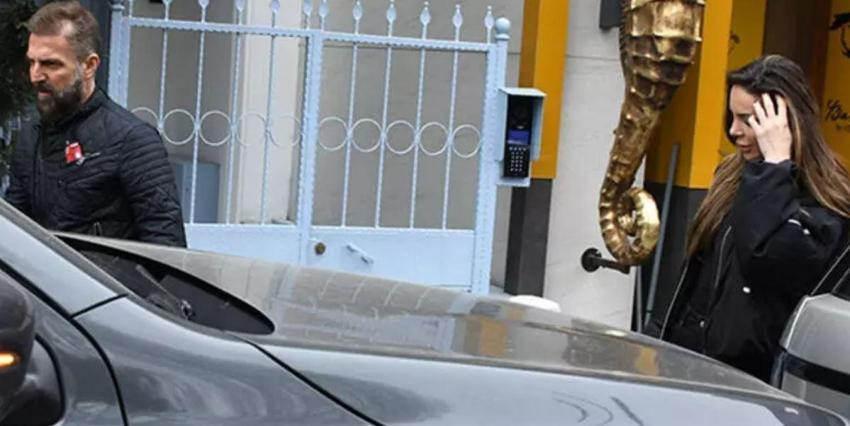 Harun Tan sevgilisiyle görüntülendi! Yüzünü gizlemeye çalıştı, elini bıraktı