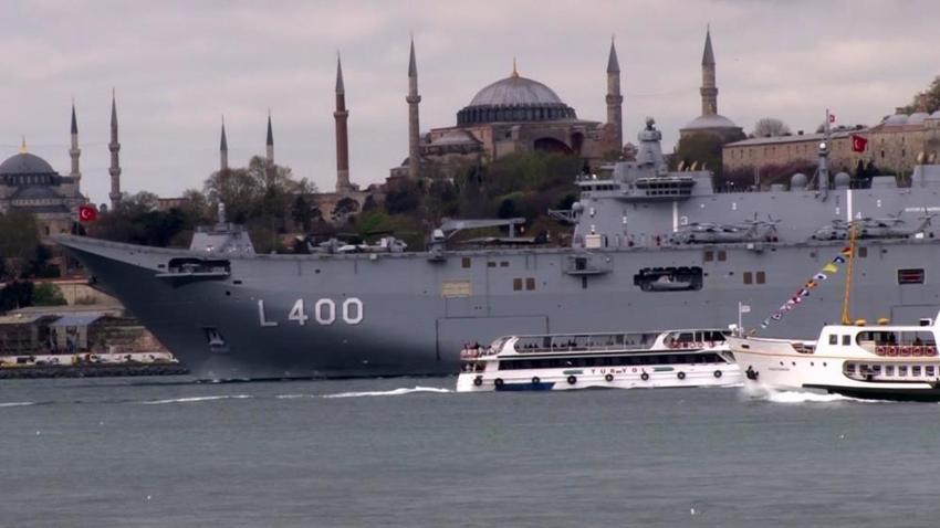 TCG Anadolu İstanbul Sarayburnu'ndan demir aldı