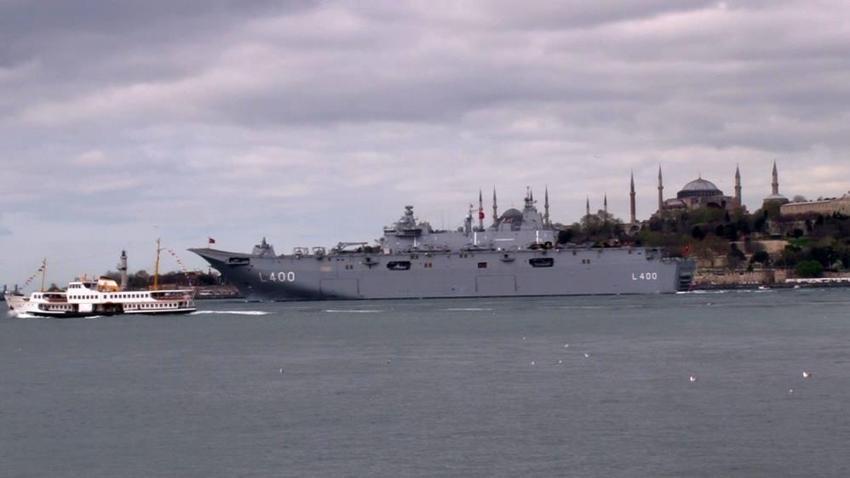TCG Anadolu İstanbul Sarayburnu'ndan demir aldı