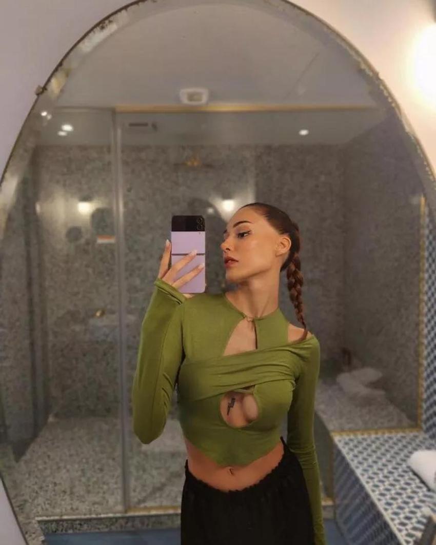 Dilan Çiçek Deniz'den romantik paylaşım!