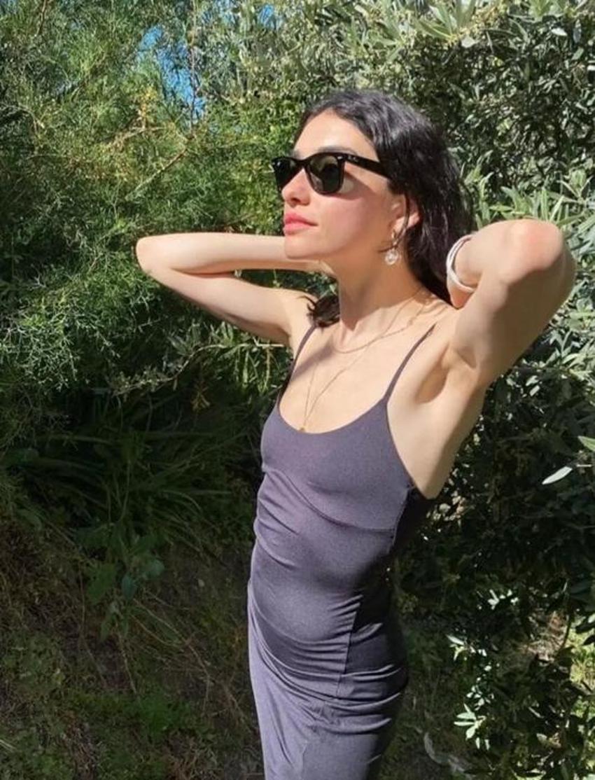 Hazar Ergüçlü'den cesur paylaşımlar geldi!