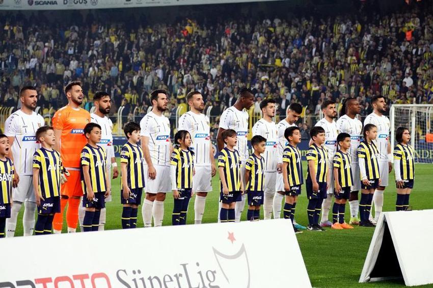 Fenerbahçe'de fatura kesildi! '10 milyon euro'ya 2 transfer yaptın takımı şampiyonluktan ettin'