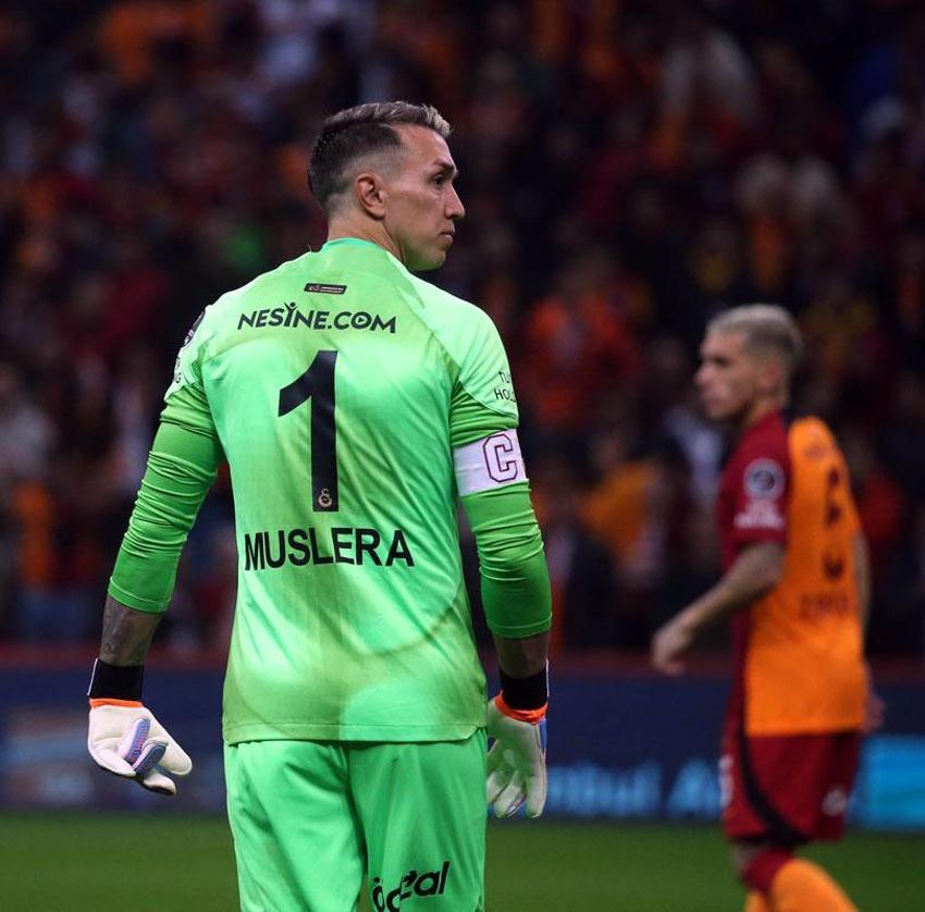 Beşiktaş maçı öncesi Galatasaray'da iki yıldıza büyük şok! Biri kesik yedi diğeri Florya'daki eşyalarını topladı