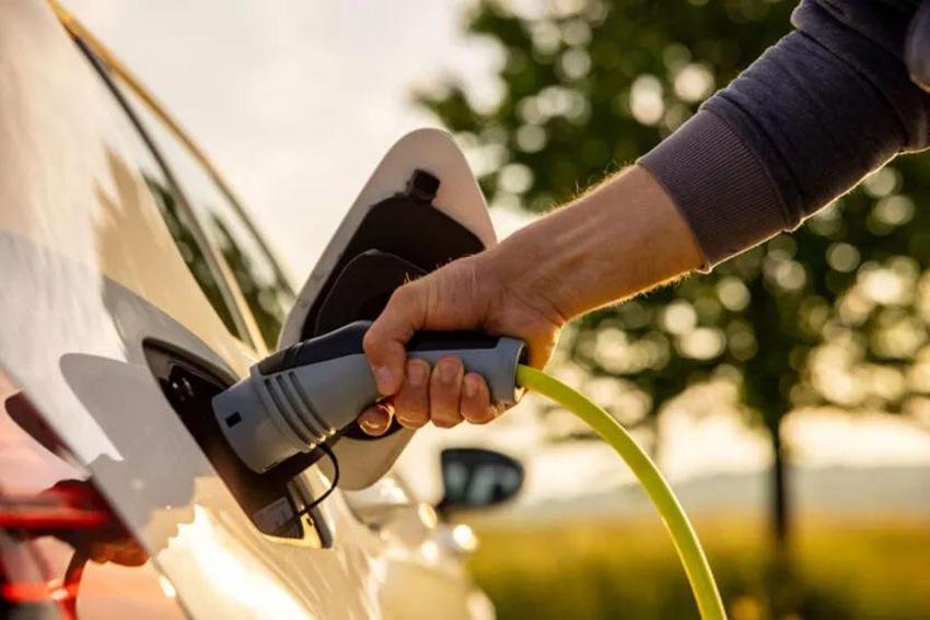 Dünya genelinde elektrikli otomobil satışlarında rekor kırılacak!