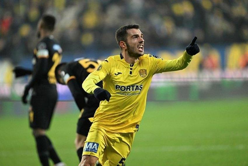 Hagi ile Popescu onun için Florya'ya kadar gelmişti! Galatasaray'da bahar temizliği: 13 ayrılık var