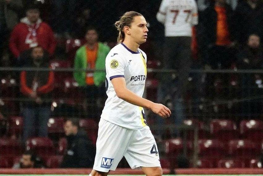 Hagi ile Popescu onun için Florya'ya kadar gelmişti! Galatasaray'da bahar temizliği: 13 ayrılık var