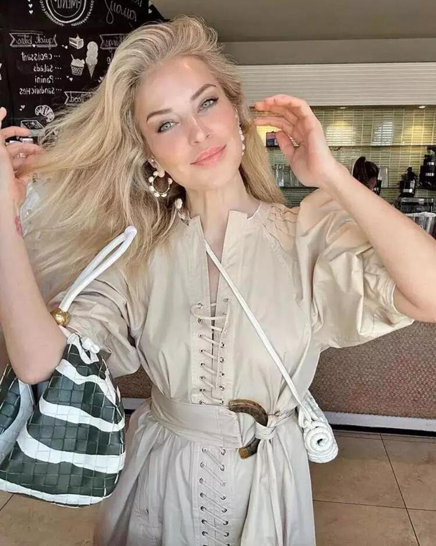 Burcu Esmersoy'dan çok konuşulacak açıklama: Birçok şeyle sınandım