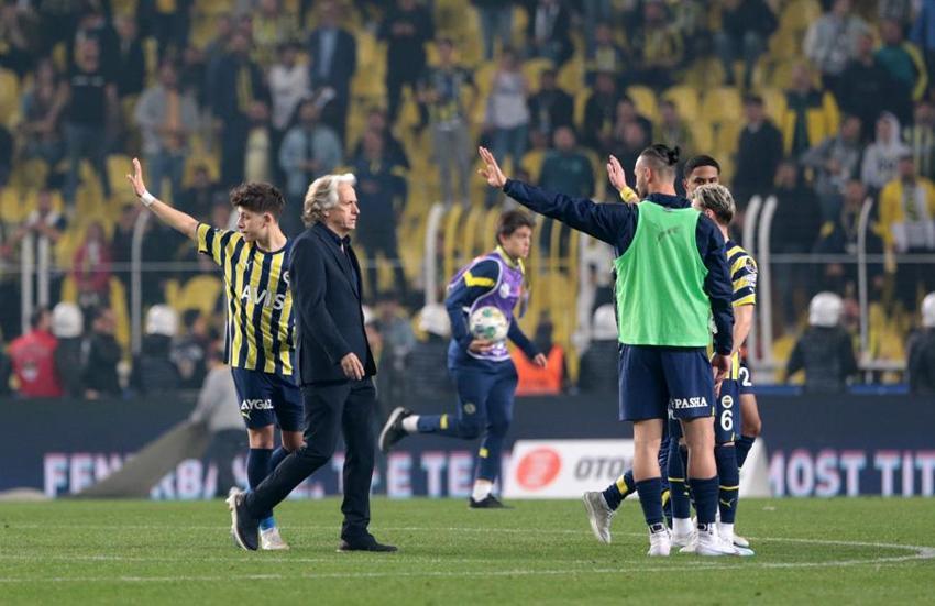 Fenerbahçe'de ortam alev alev: Bir daha o hareketi yapma senin elini kolunu kırarlar Jorge Jesus