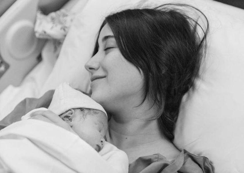 Hazal Kaya'dan Leyla Süreyya paylaşımı: 'Hangimizden acaba bu gen?'