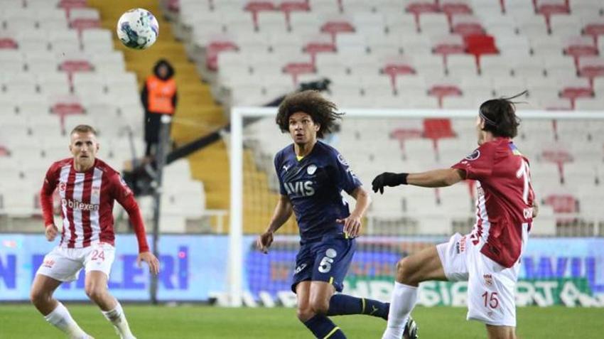 Sivasspor - Fenerbahçe maçı sonrası sert çıkış: Futbol adına tam bir ihanet!