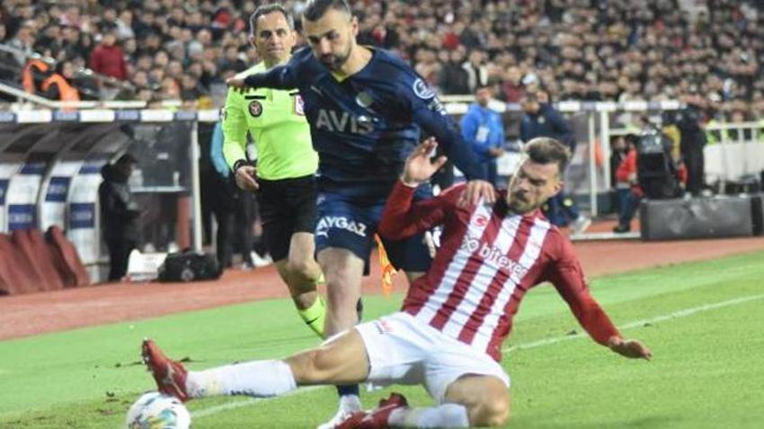 Sivasspor - Fenerbahçe maçı sonrası sert çıkış: Futbol adına tam bir ihanet!