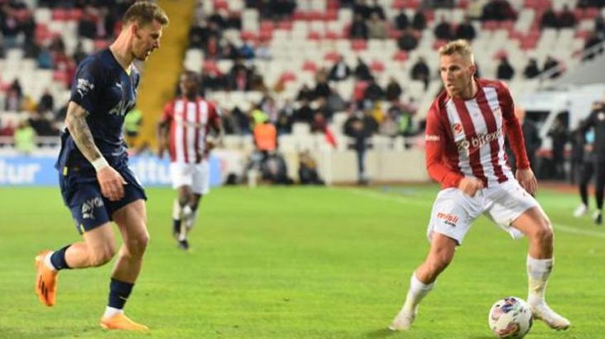Sivasspor - Fenerbahçe maçı sonrası sert çıkış: Futbol adına tam bir ihanet!