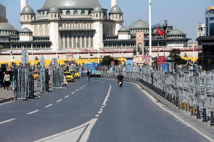 Taksim'de 1 Mayıs hazırlıkları! Demir bariyerler yerleştirildi