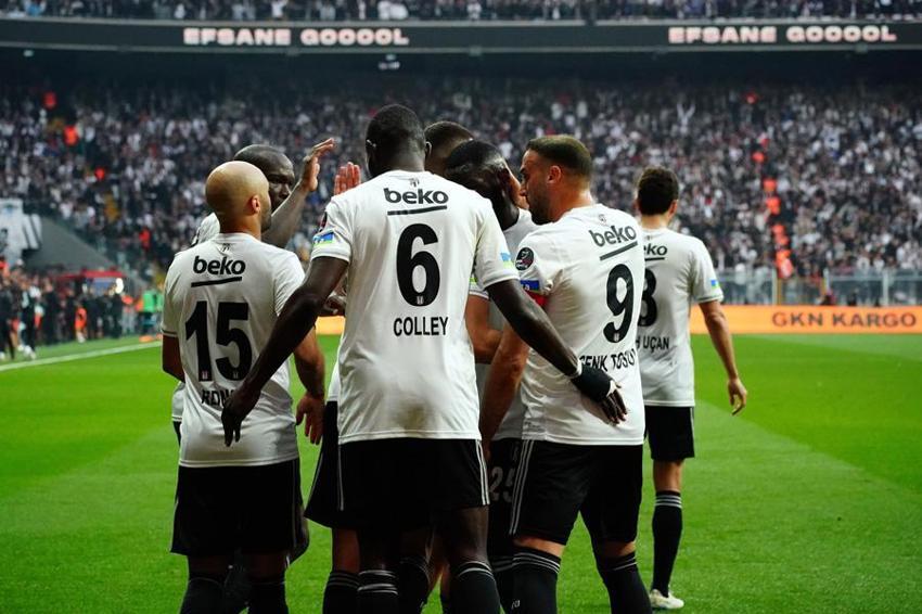 Ghezzal canlı yayında Gedson tezahüratı yaptı Galatasaray Vodafone Park'tan çıkamadı