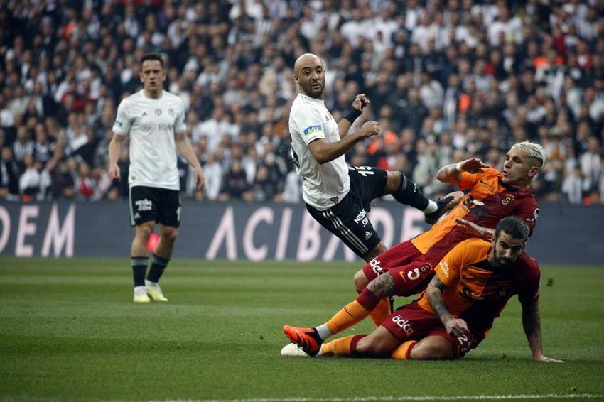 Ghezzal canlı yayında Gedson tezahüratı yaptı Galatasaray Vodafone Park'tan çıkamadı
