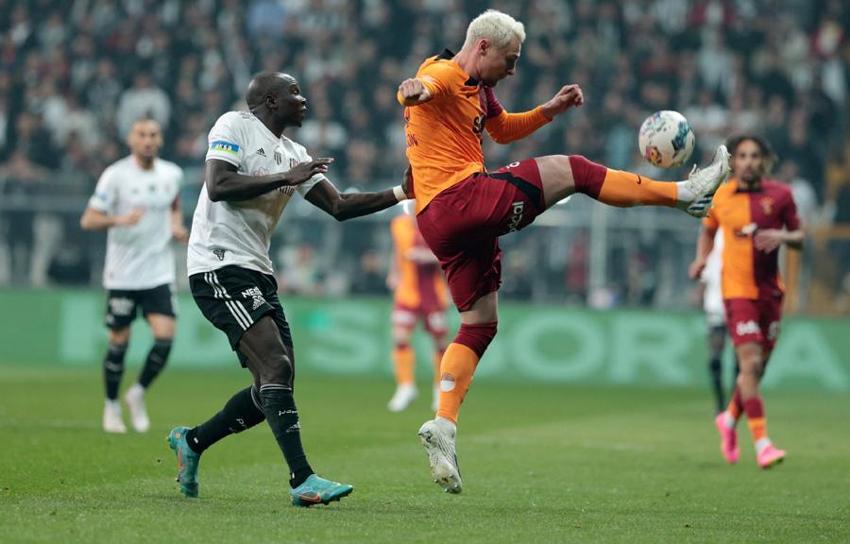 Ghezzal canlı yayında Gedson tezahüratı yaptı Galatasaray Vodafone Park'tan çıkamadı