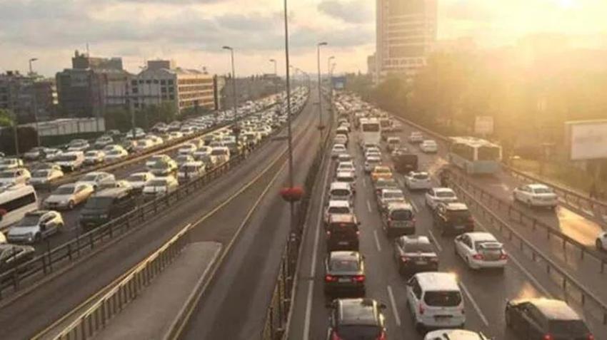 Bugün (1 Mayıs) kapalı yollar var! 1 Mayıs hangi yollar trafiğe kapalı? İşte güzergahlar...