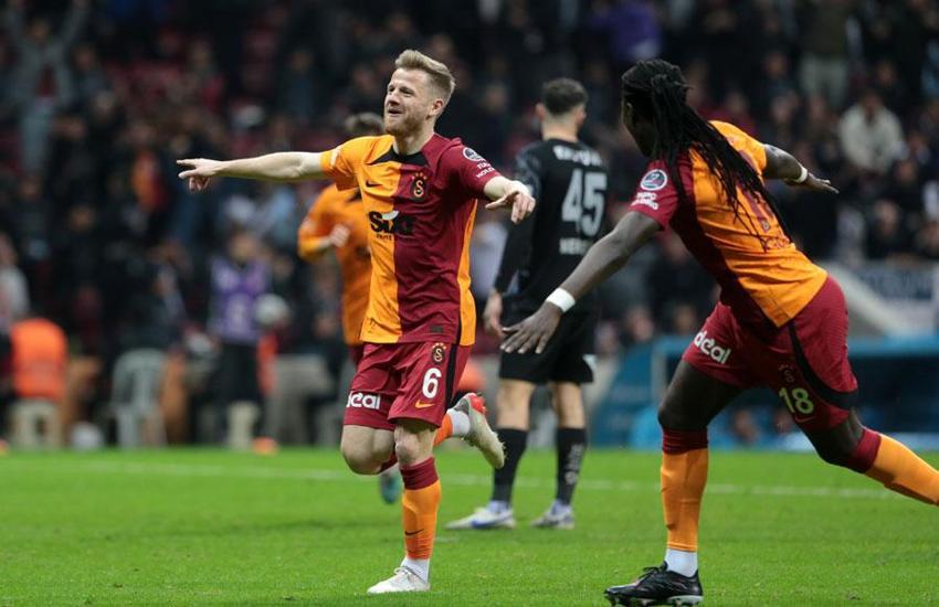 Ve Okan Buruk'tan beklenen neşter! Başakşehir maçında 3 futbolcu kenarda oturacak