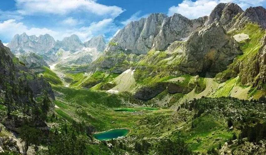 Kapıda vize uygulamasına 5 ada daha ekledi! İşte pasaport ve vize istemeyen ülkeler 