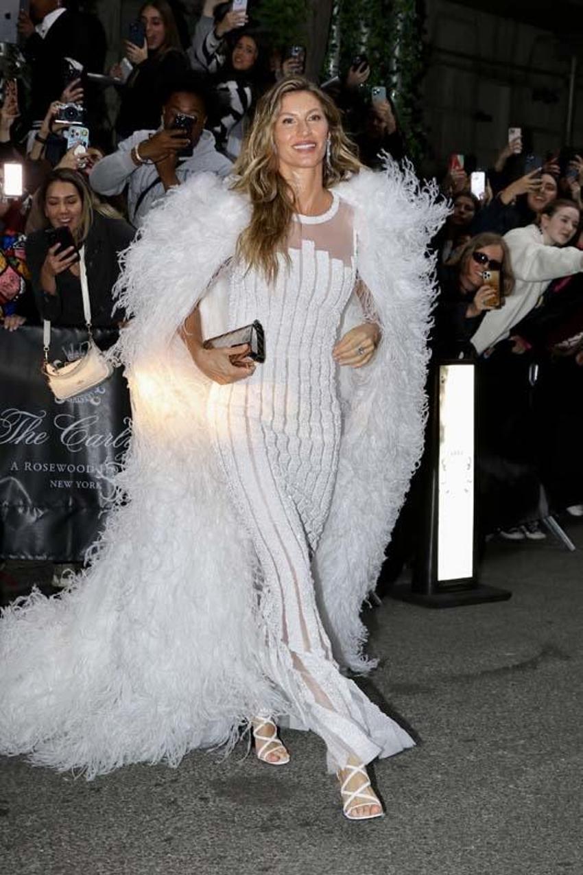 Met Gala 2023'e ünlülerin kıyafetleri damga vurdu!