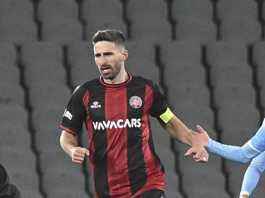 15 gün önce Ali Sami Yen'de 50 bin taraftarı şok etmişti! Fenerbahçe yılın ilk transfer bombasını patlattı