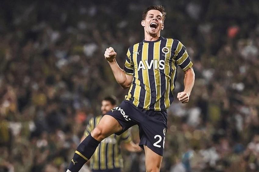 15 gün önce Ali Sami Yen'de 50 bin taraftarı şok etmişti! Fenerbahçe yılın ilk transfer bombasını patlattı