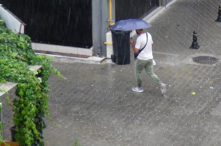 Yeni kar yağışı ve sağanak alarmı! İstanbul, İzmir, Antalya dahil 22 ile uyarı, Meteoroloji duyurdu
