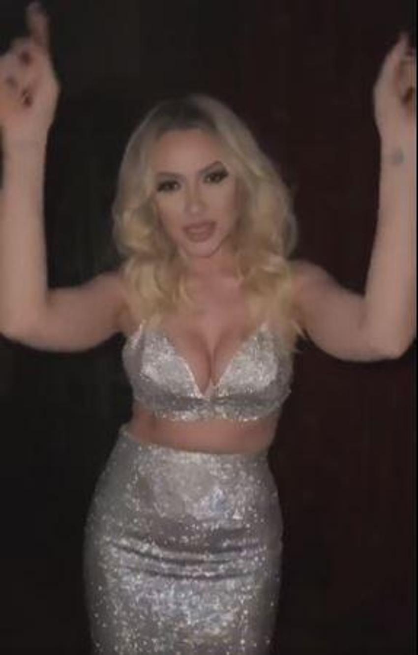 Şarkıcı Hadise'nin kalça dansına alev emojileri yağdı!