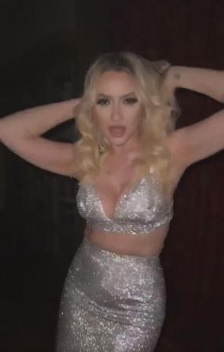 Şarkıcı Hadise'nin kalça dansına alev emojileri yağdı!
