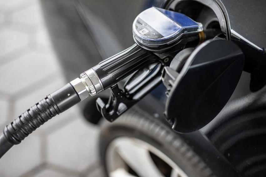 Benzine zam 15 Ağustos 2023 var mı? Motorine bugün zam geldi mi, benzine motorine ne kadar zam gelecek? Akaryakıt fiyatları