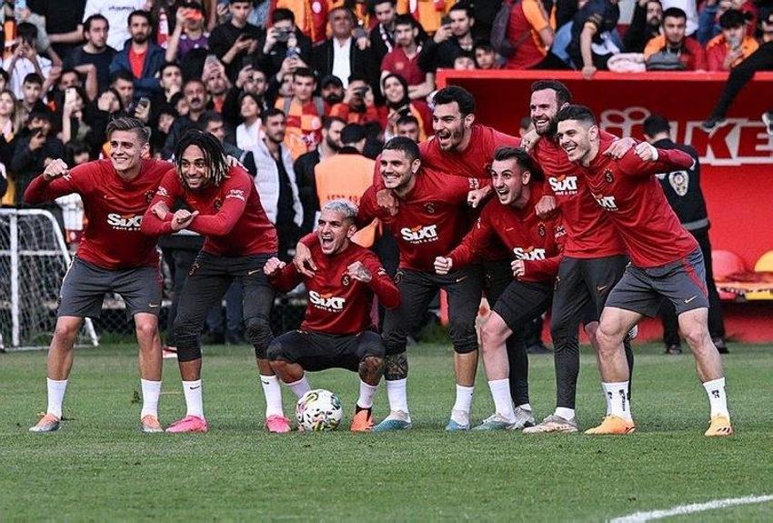 Onyekuru'nun paylaşımı sosyal medyayı salladı! İmza atmak için İstanbul'a geliyor
