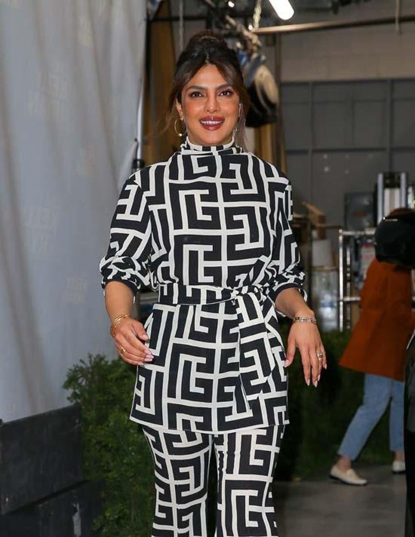 Priyanka Chopra'dan estetik itirafı geldi! 'Yaptırdıktan sonra 3 filmden kovuldum'