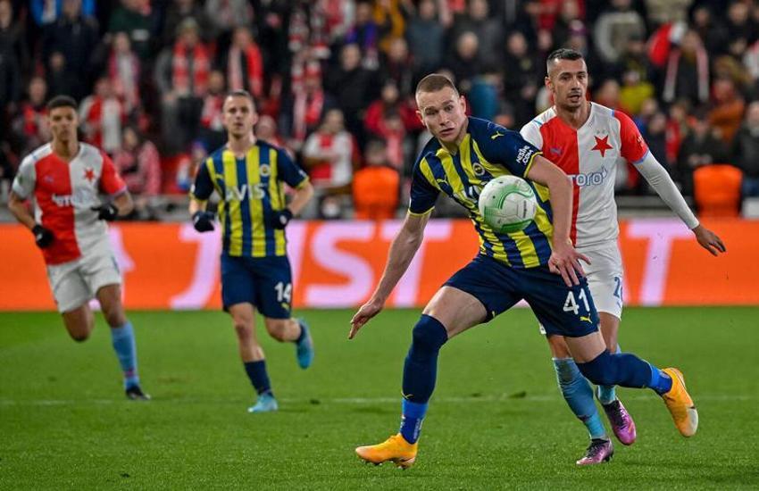 Fenerbahçe taraftarını üzecek ayrılık! Babası gideceği takımı açıkladı