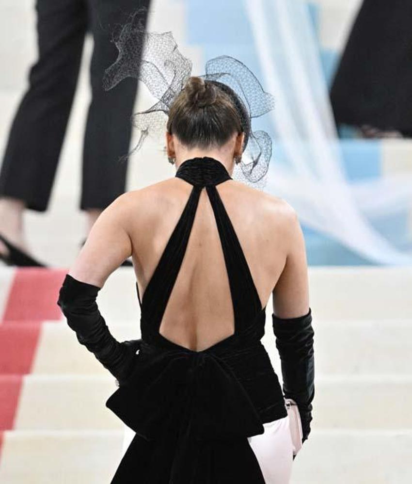 Jennifer Lopez'in eşi dekoltesiyle dalga geçiyor!  'Bu bluzun kalanı nerede?'